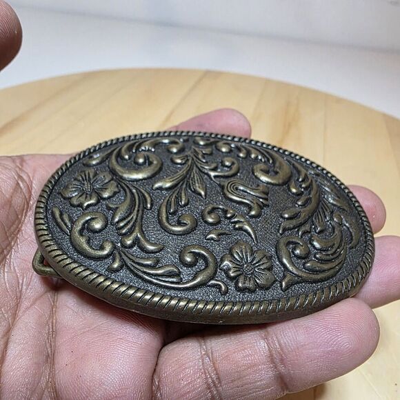 Vintage Brass Oval Shaped Floral Scroll Pattern Western Belt Buckle *Flawed* - Picture 4 of 10